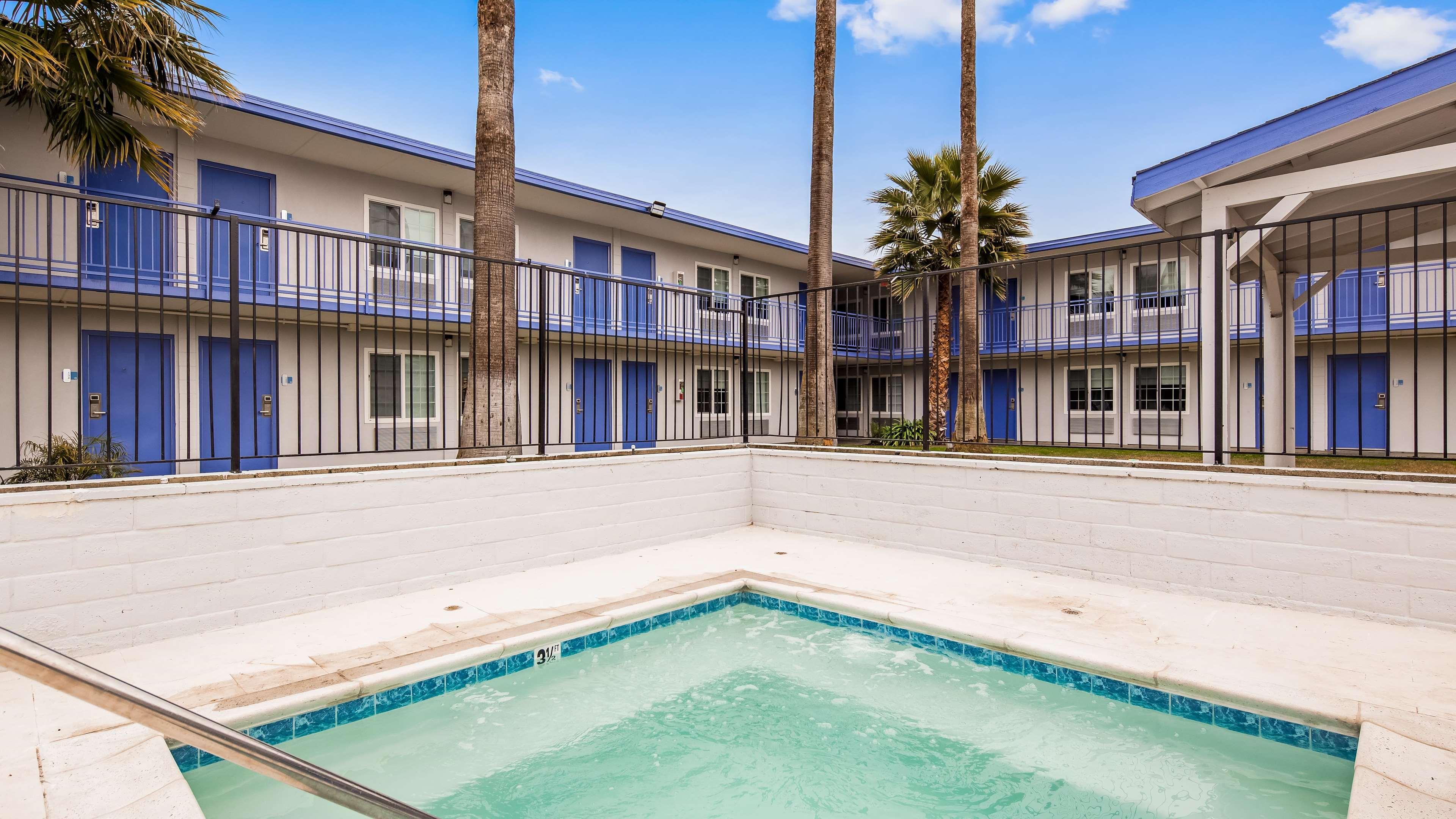 Surestay Plus Hotel By Best Western Sacramento Cal Expo Exterior foto